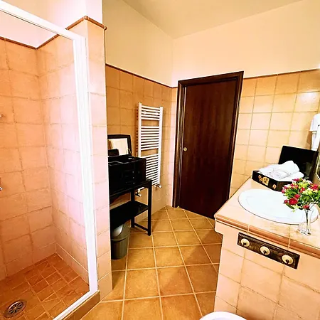 Madison House Torchiara
